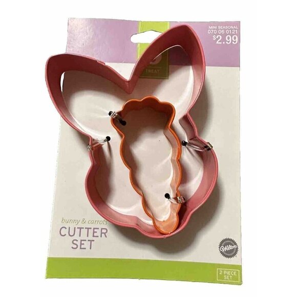 Wilton  Cookie Cutter Set Bunny And Carrot NWT Metal - Picture 1 of 4